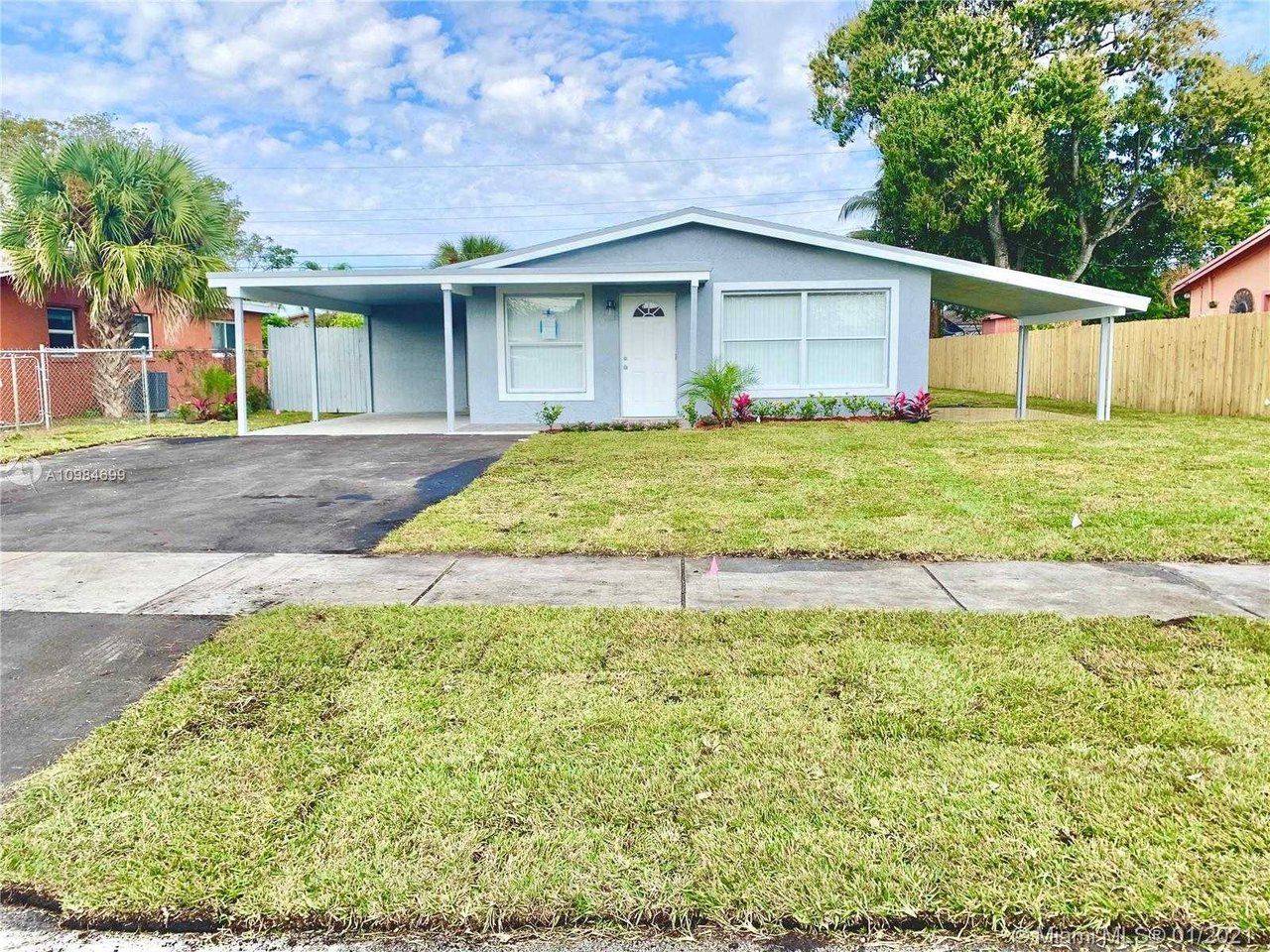 3349 NW 17th CT