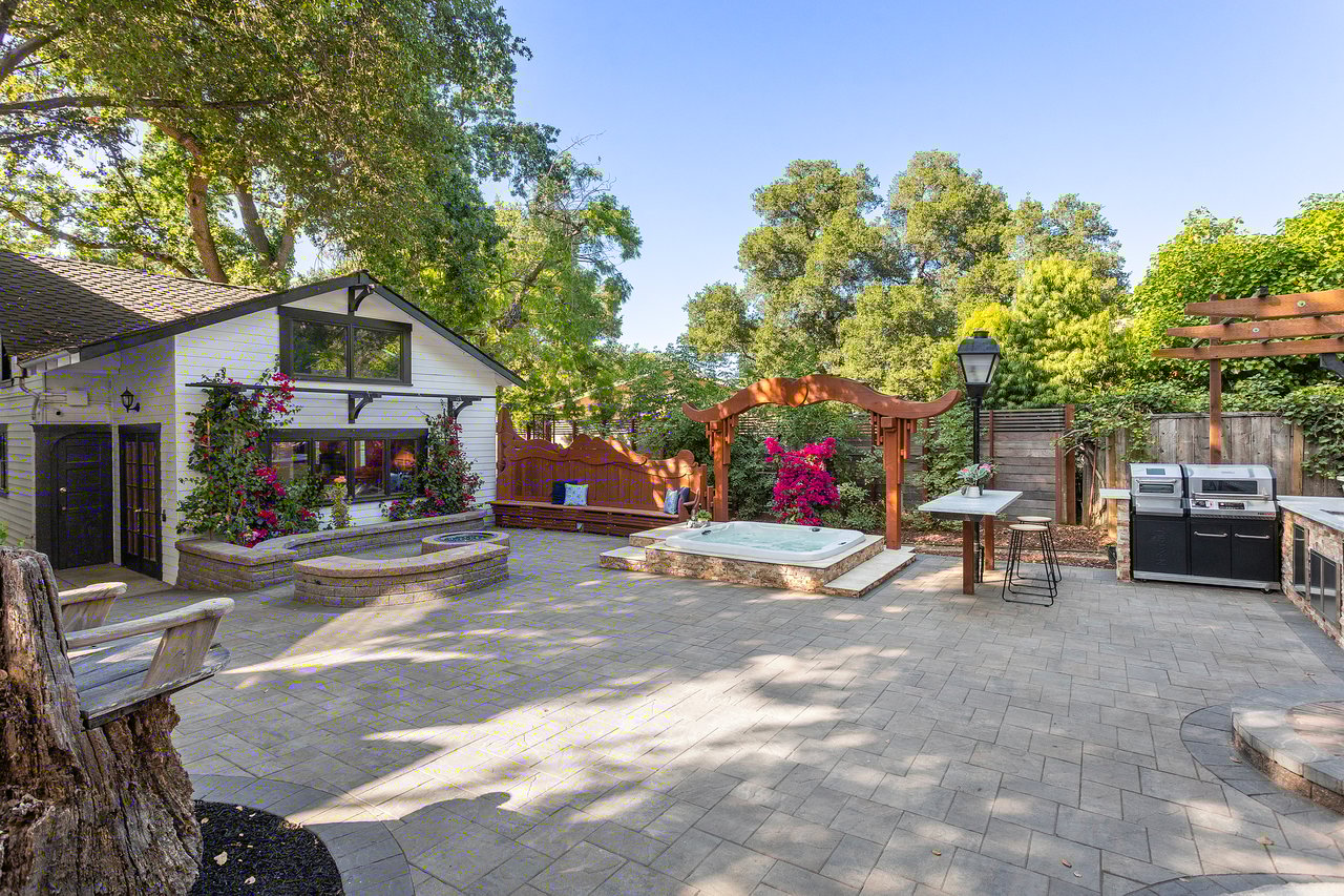 14275 Saratoga Ave, Saratoga