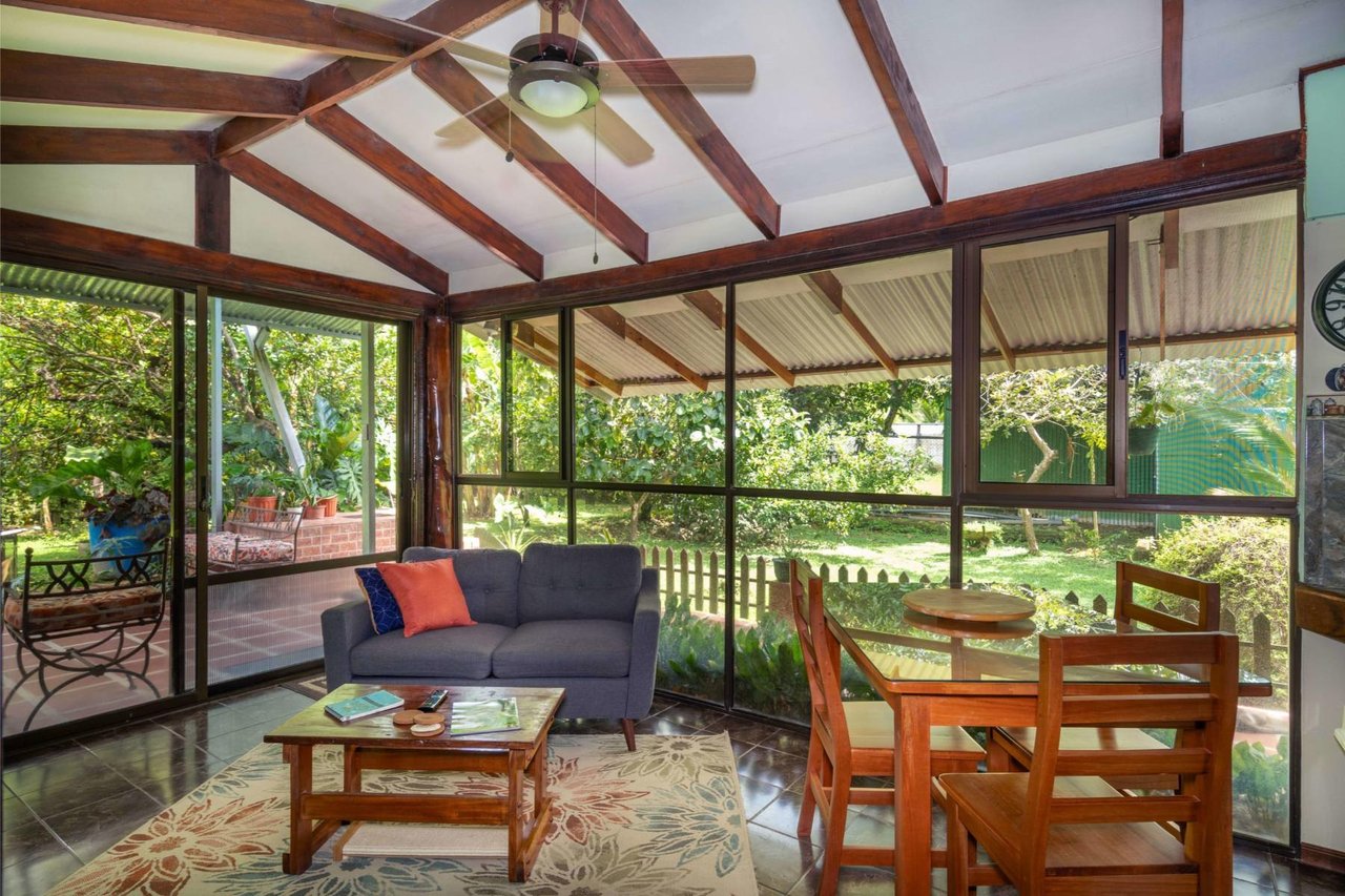 Gated Coastal Beach House, Manuel Antonio, Puntarenas