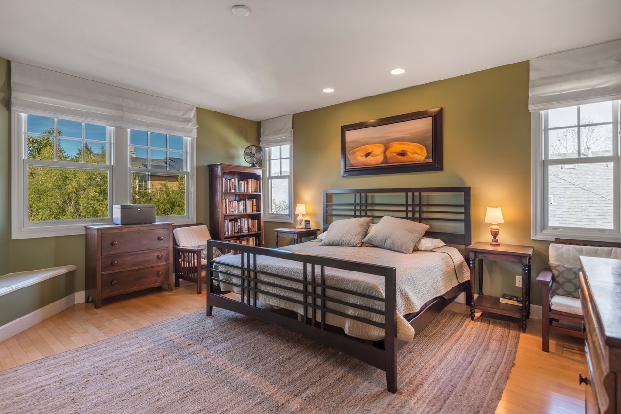 724 Charles Van Damme Way