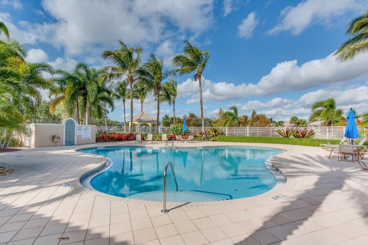 Magnolia Bay