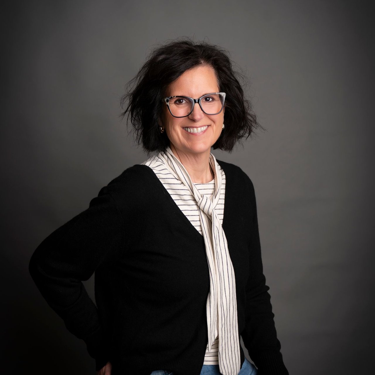 Marti Tracy Batesville, IN Real Estate Agent Headshot 