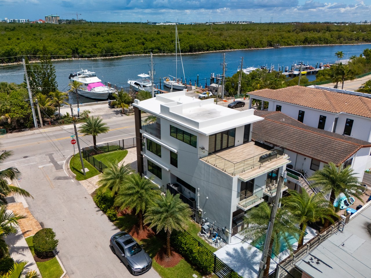 5601 N ocean