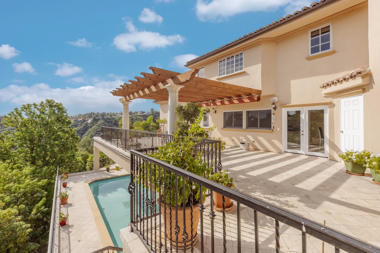 1922 Bel Air Rd