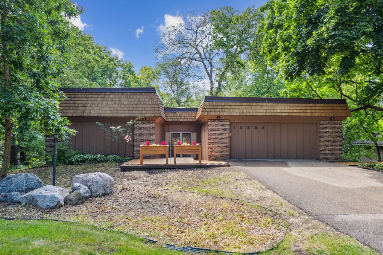 10224 Wildwood Rd
