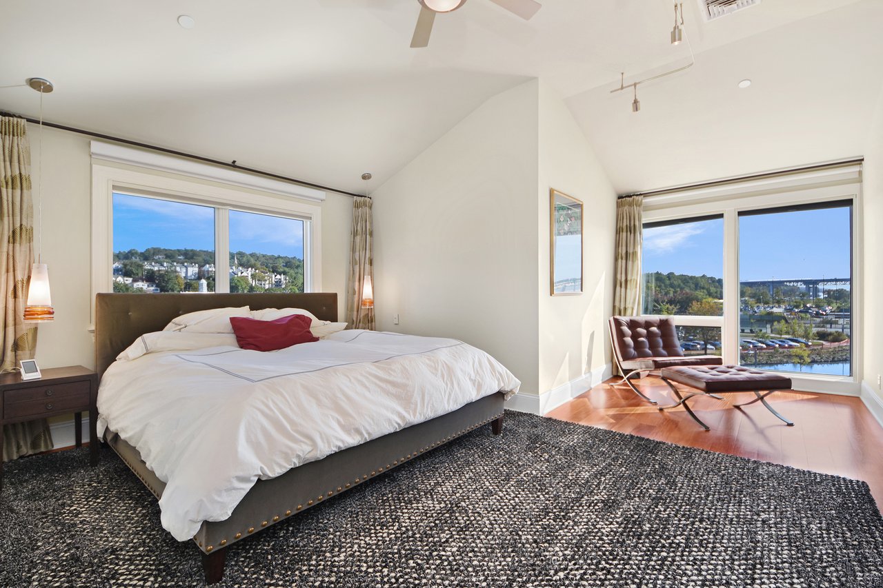 127 Main Street PH300