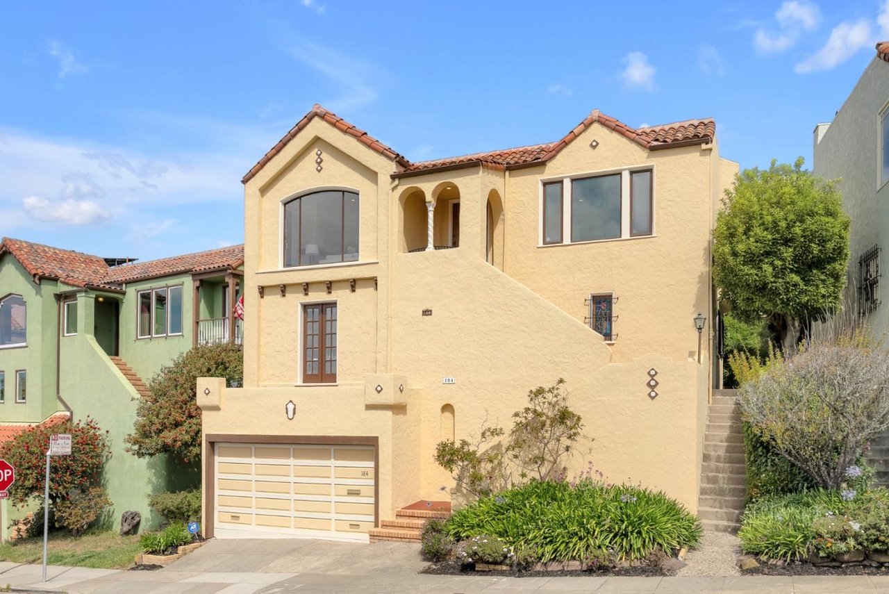 184 Kenwood Way
