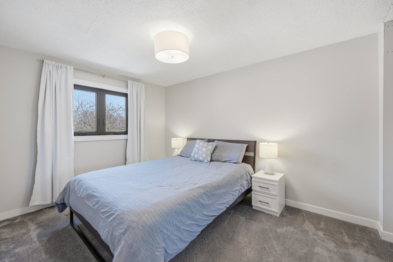 1181 Potters Wheel Cres, Oakville