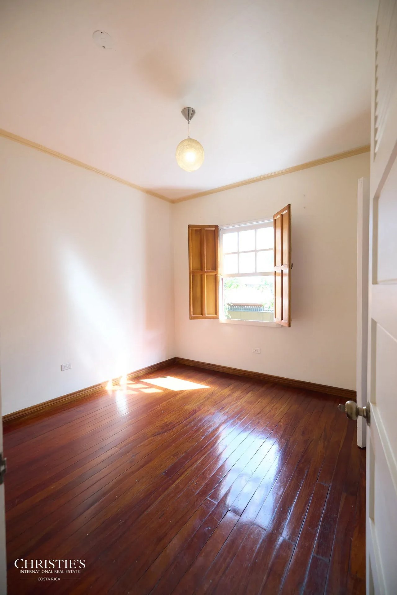 Edificio Jiménez- A Timeless Architectural Gem in Historic San José