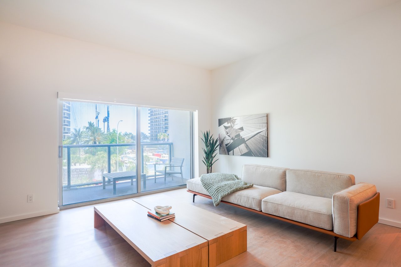 Beach Haus Bal Harbour Residences