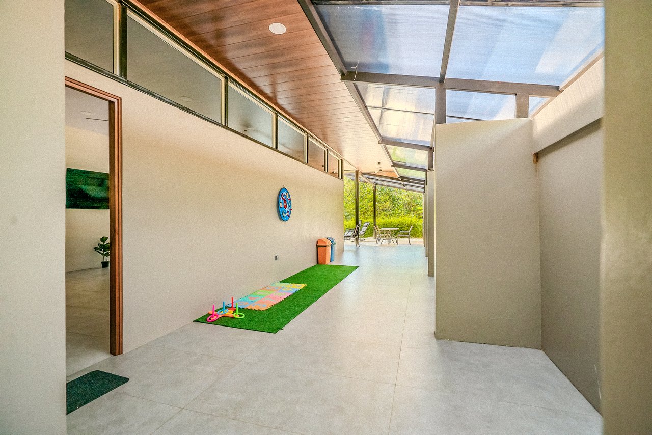Brand New Tropical Jungle Home in Ojochal