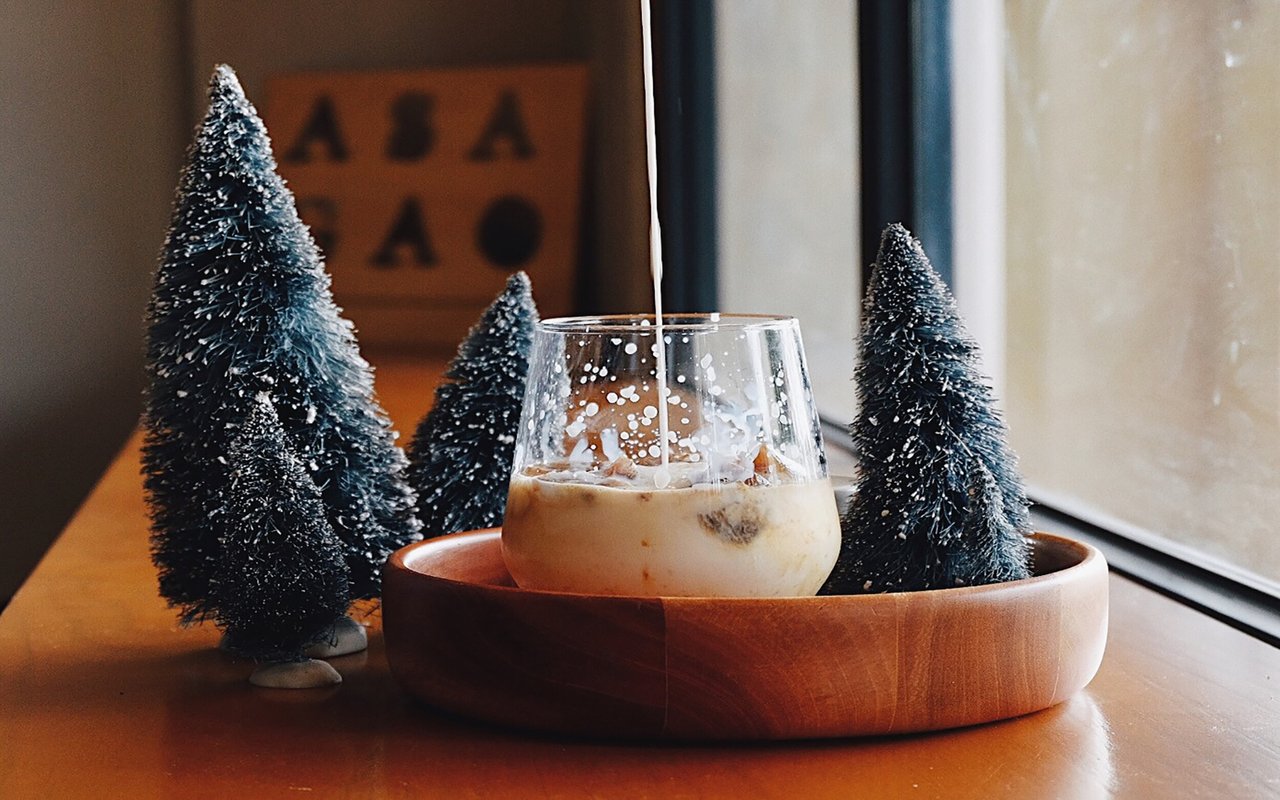 Holiday Themed Bars Are Popping Up All Over Colorado!