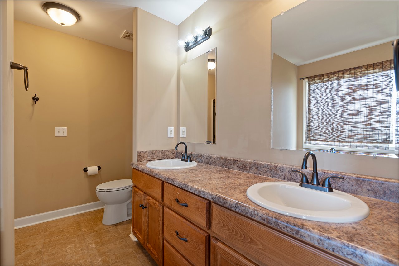 Large Lot - Minutes from Huntsville - Lawn Care Included