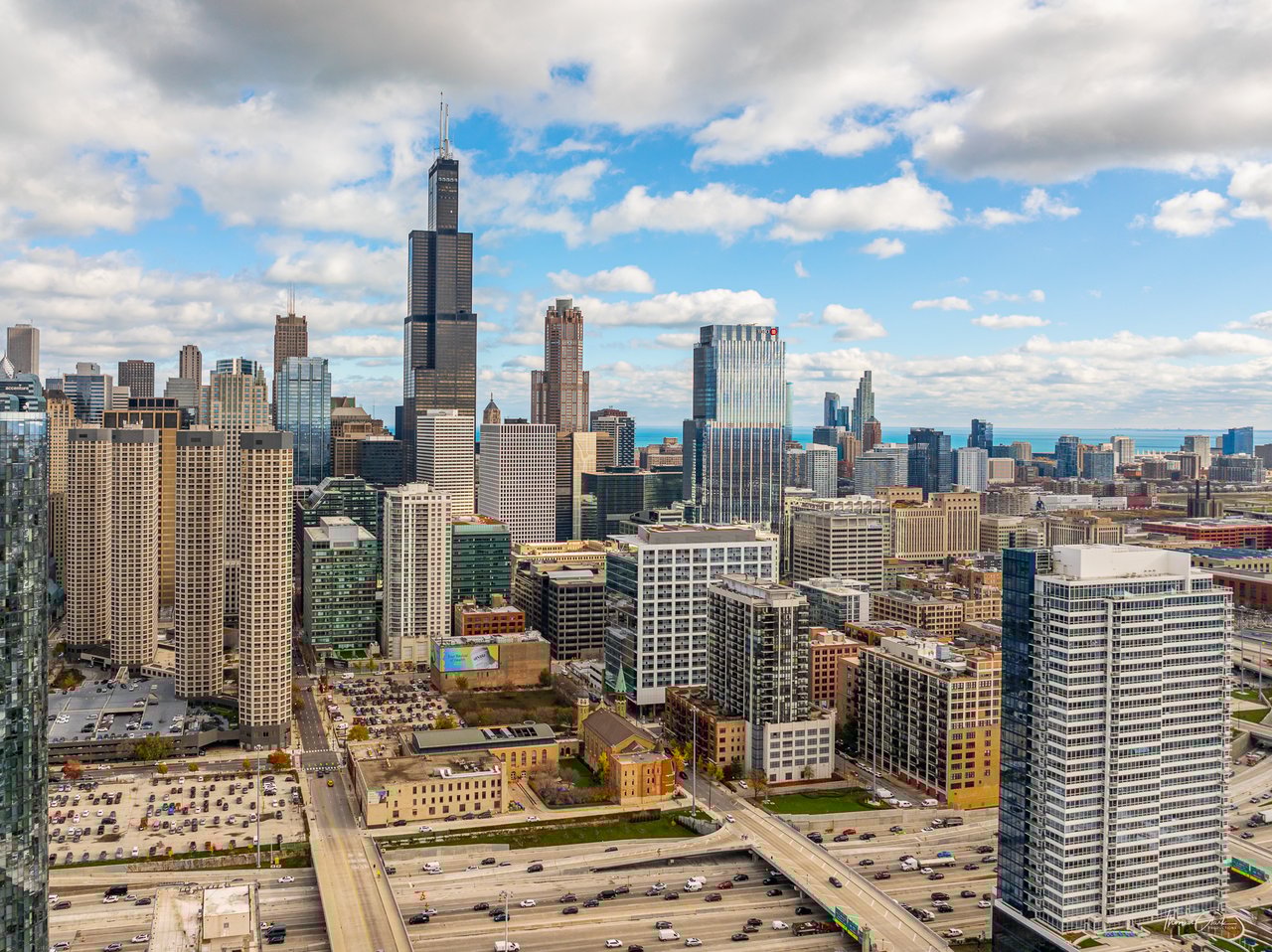939 W Madison Street Unit: 301
