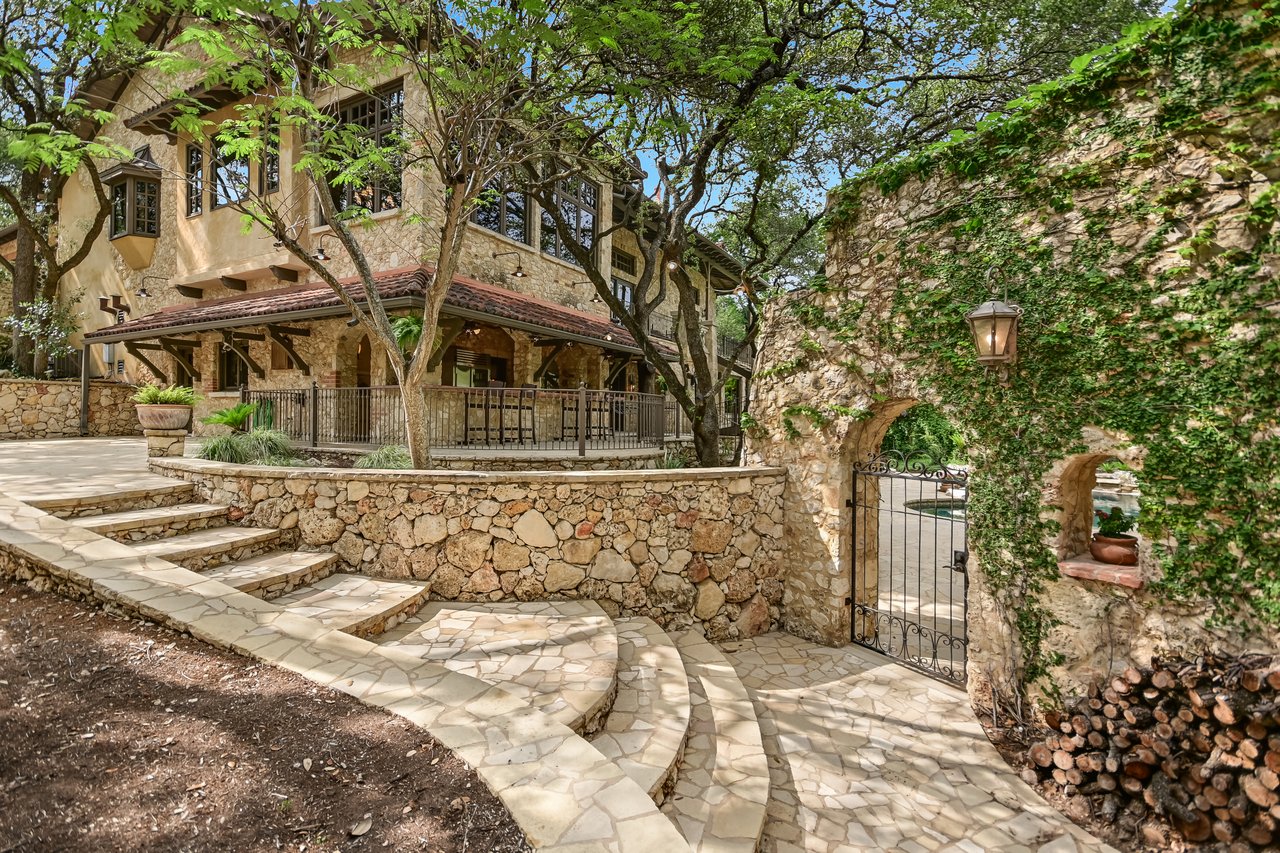 3601 Toro Canyon Rd