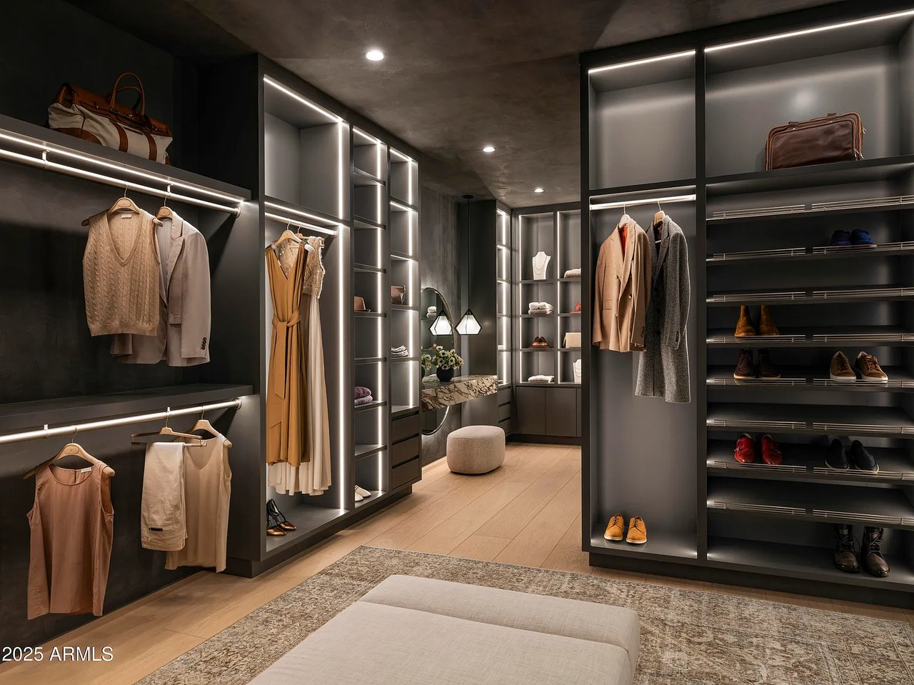 4510 E Maderos Del Cuenta Drive