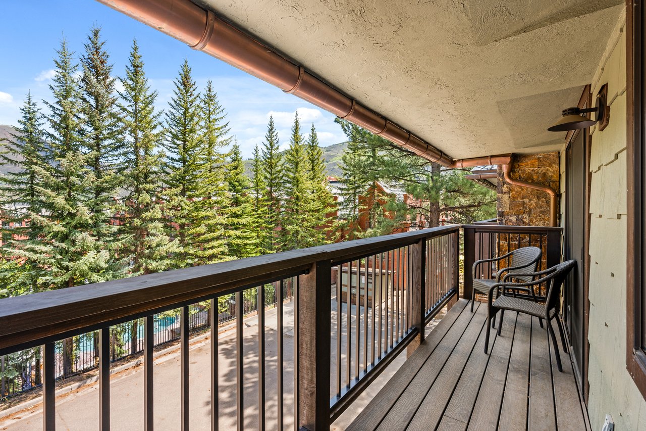 Slopeside Sophistication