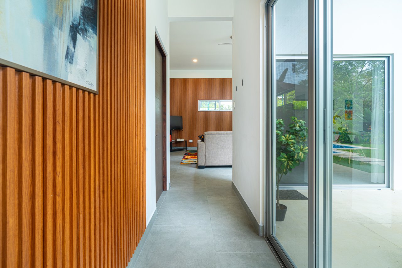 Brand New Home! Nature Lovers Escape by Uvita's Bamboo Forest and Swimming Holes