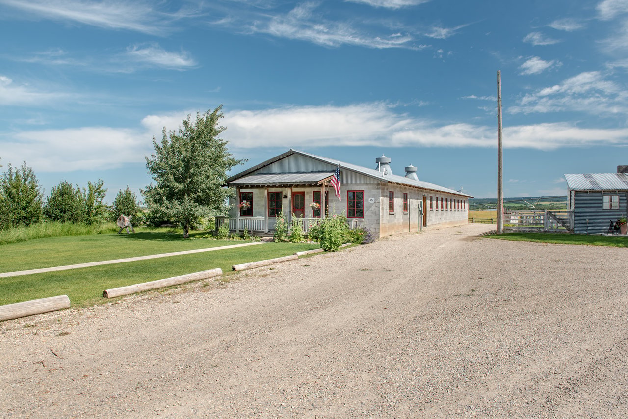 705 Kaufman Rd