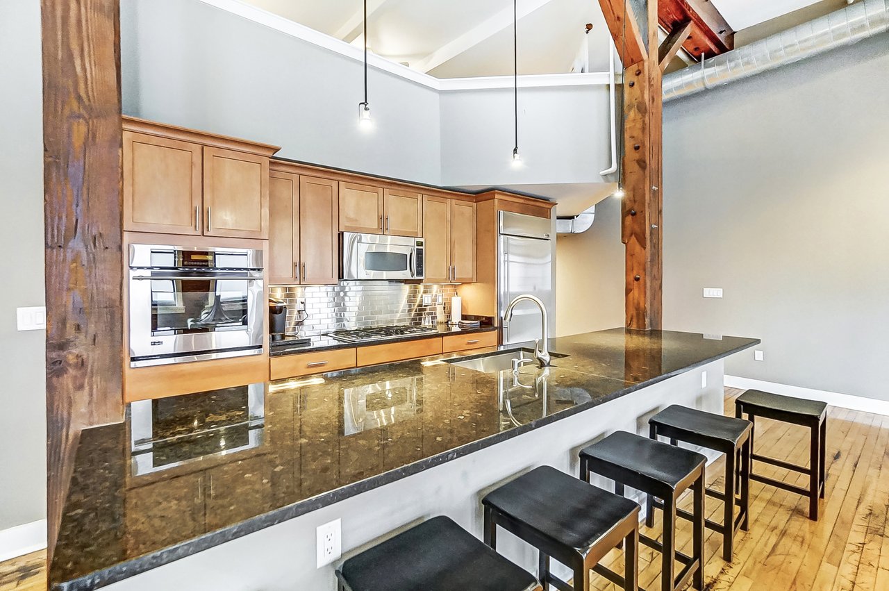 26 E 6th St. (3 units available.) #702, #802 #803