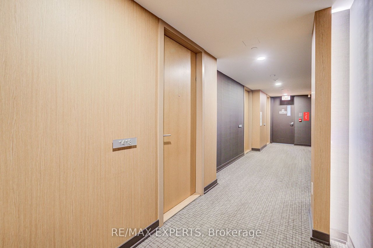 THOMPSON RESIDENCES