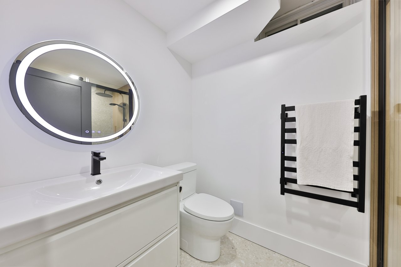 1506 Newlands Crescent, Burlington