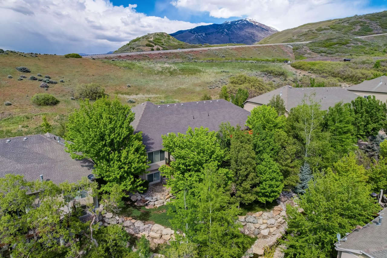 1382 E Meadow Valley Dr