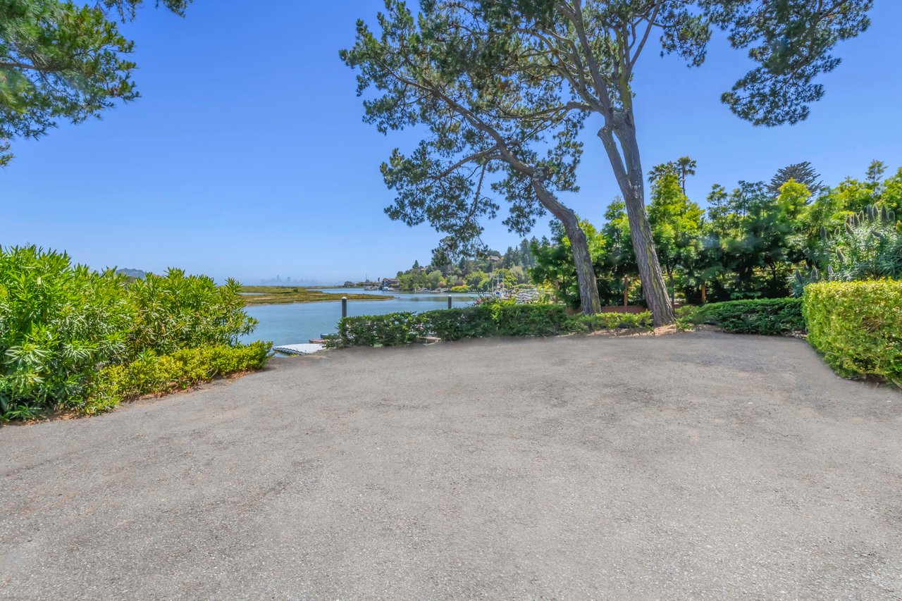 Waterfront Legacy Estate with Private Dock & San Francisco City Views