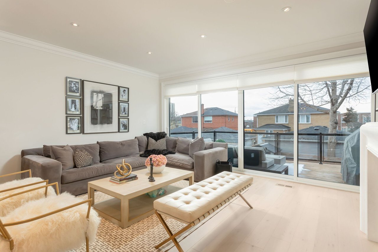 Lawrence Avenue & Blackcreek - Detached