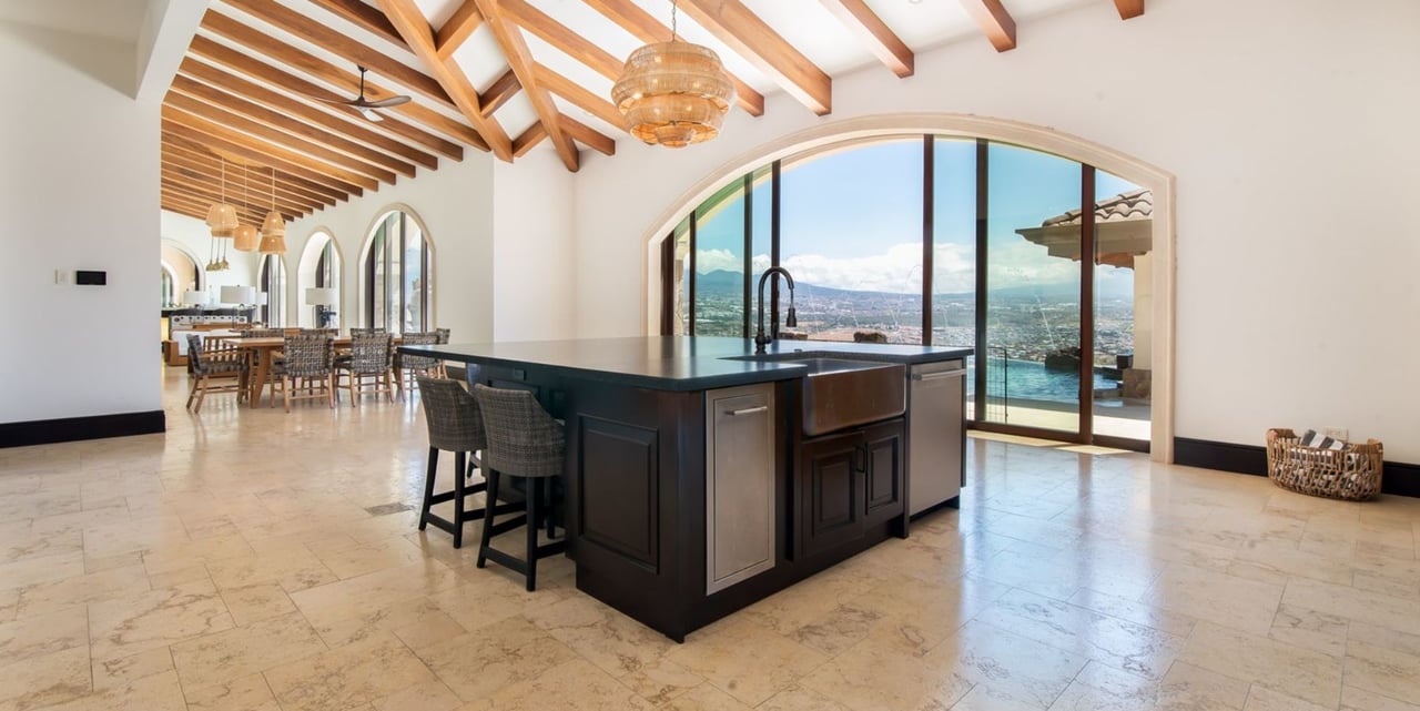 Tuscan Hilltop Luxury Estate, Santa Ana, San Jose