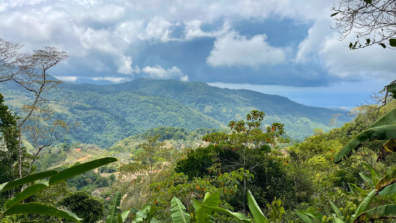 Incredible Mountain and Whale Tail View Home Site Above Uvita