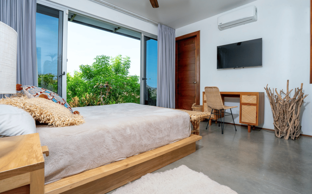Casa Alta - Las Ventanas - Modern Tropical Oasis