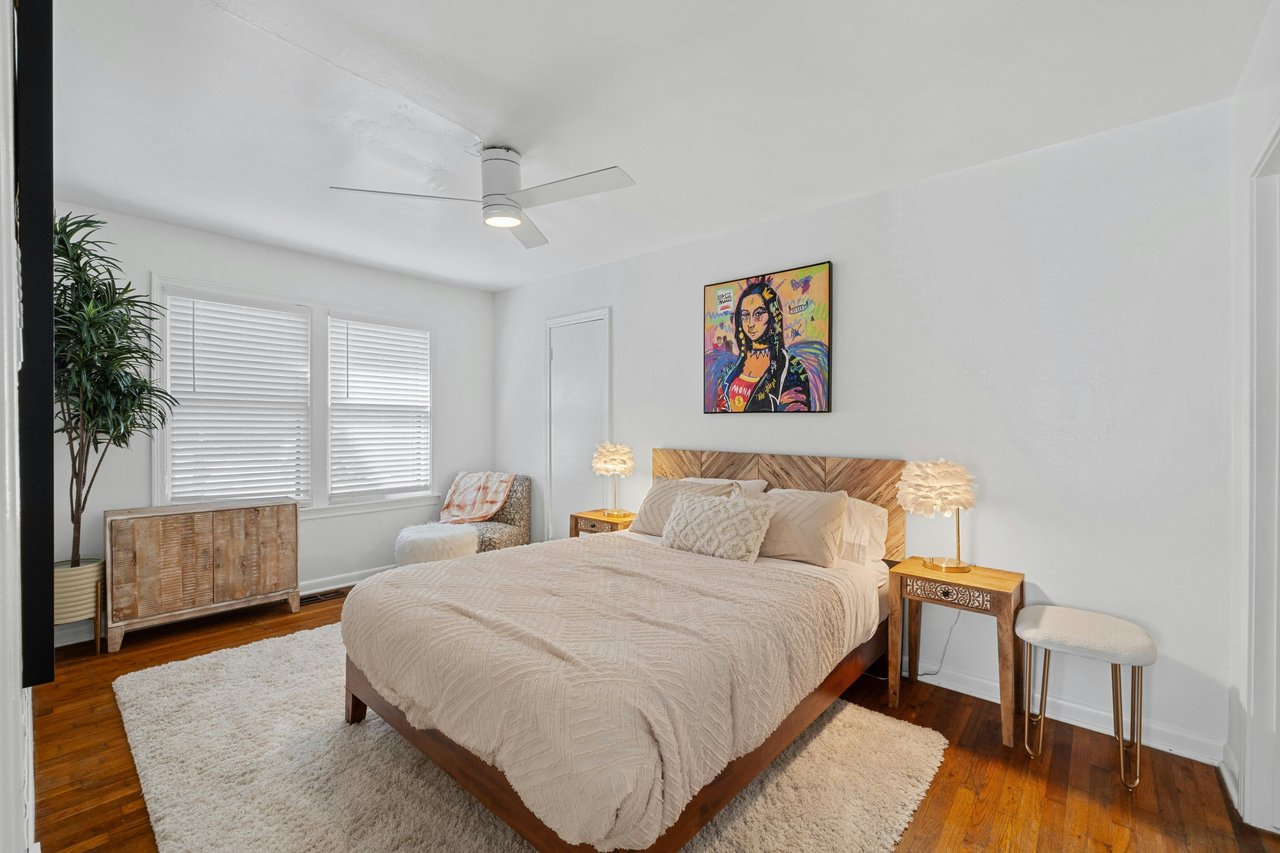 Room for Lease - 302 Moore Blvd Unit A