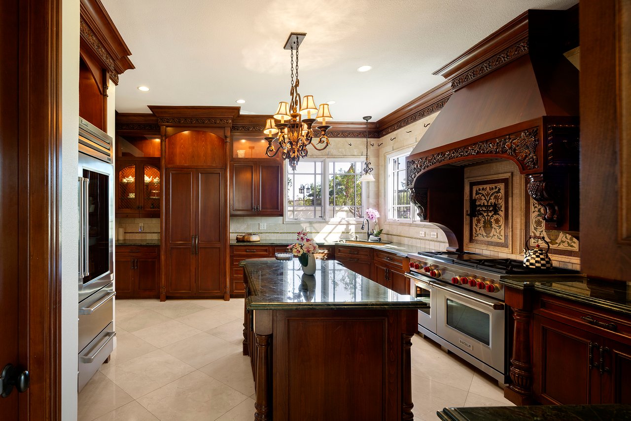 14 San Rafael Place
