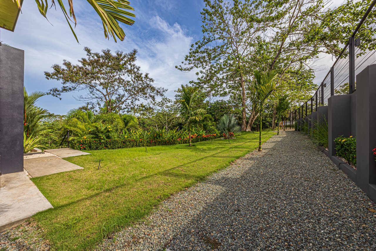 Casa Palma – Brand New Luxury 4BR/4.5BA Home with Stunning Sunset Views in Quepos