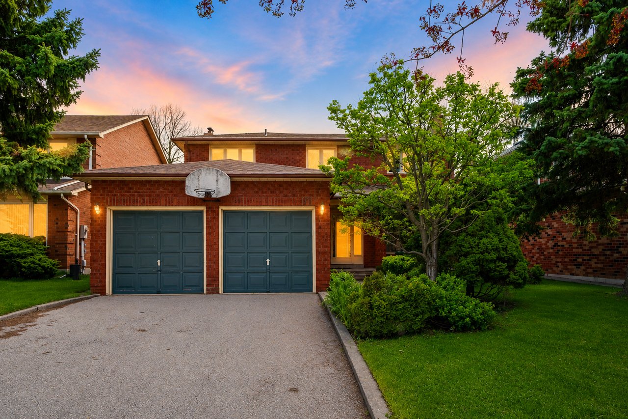 51 Sanderson Crescent