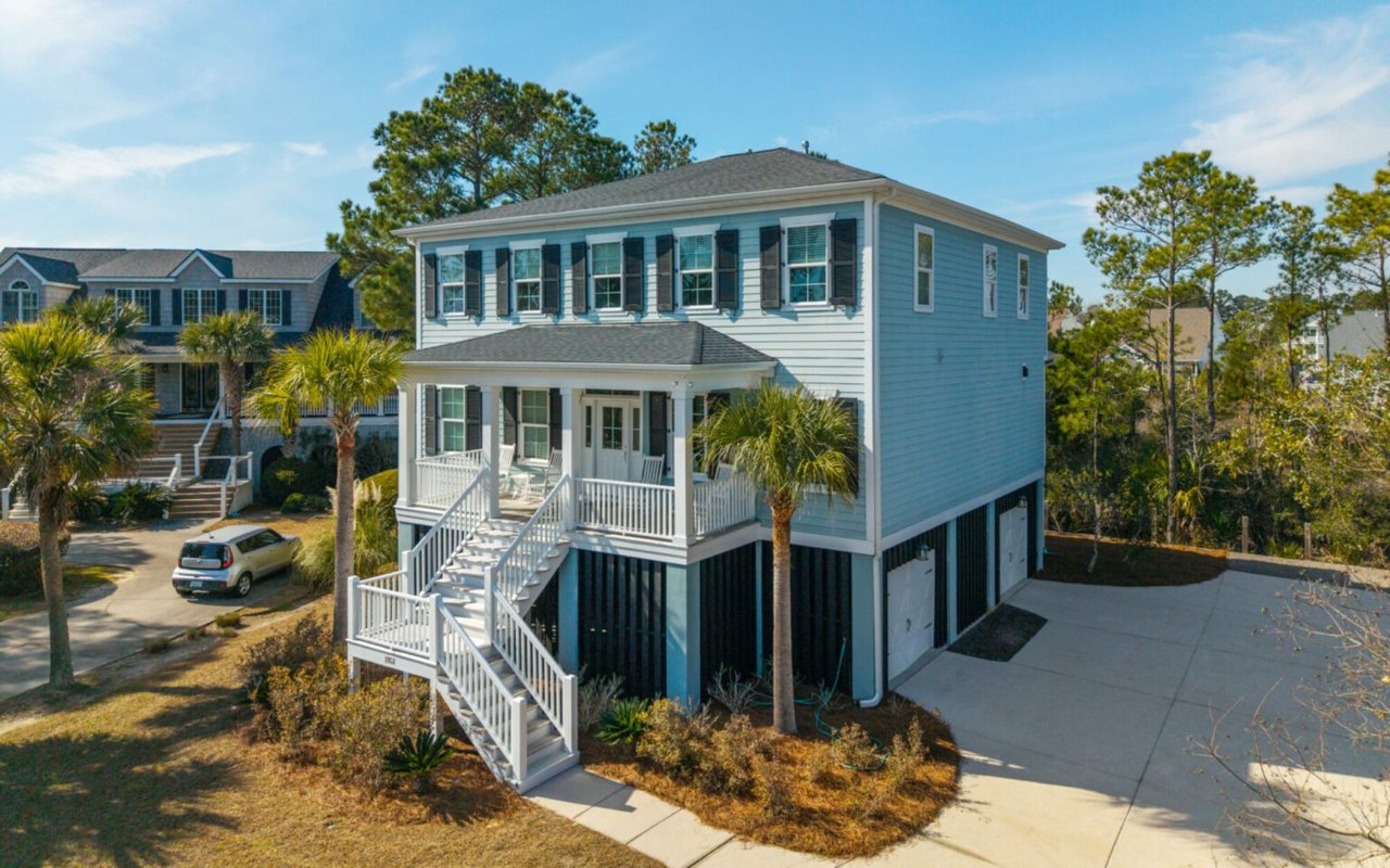 Remarkable Marsh-Front Home – 1851 Delacourt Avenue