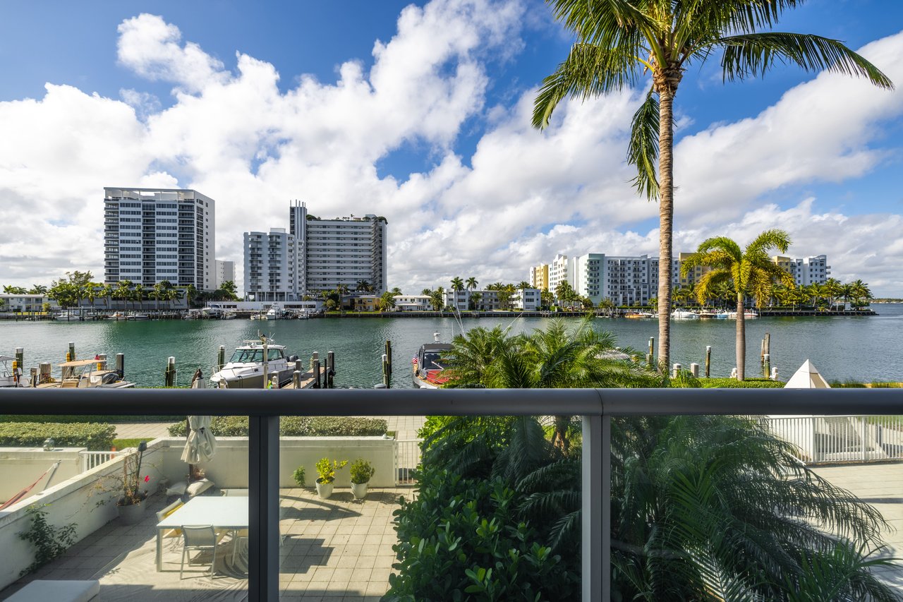 7928 East Drive #106