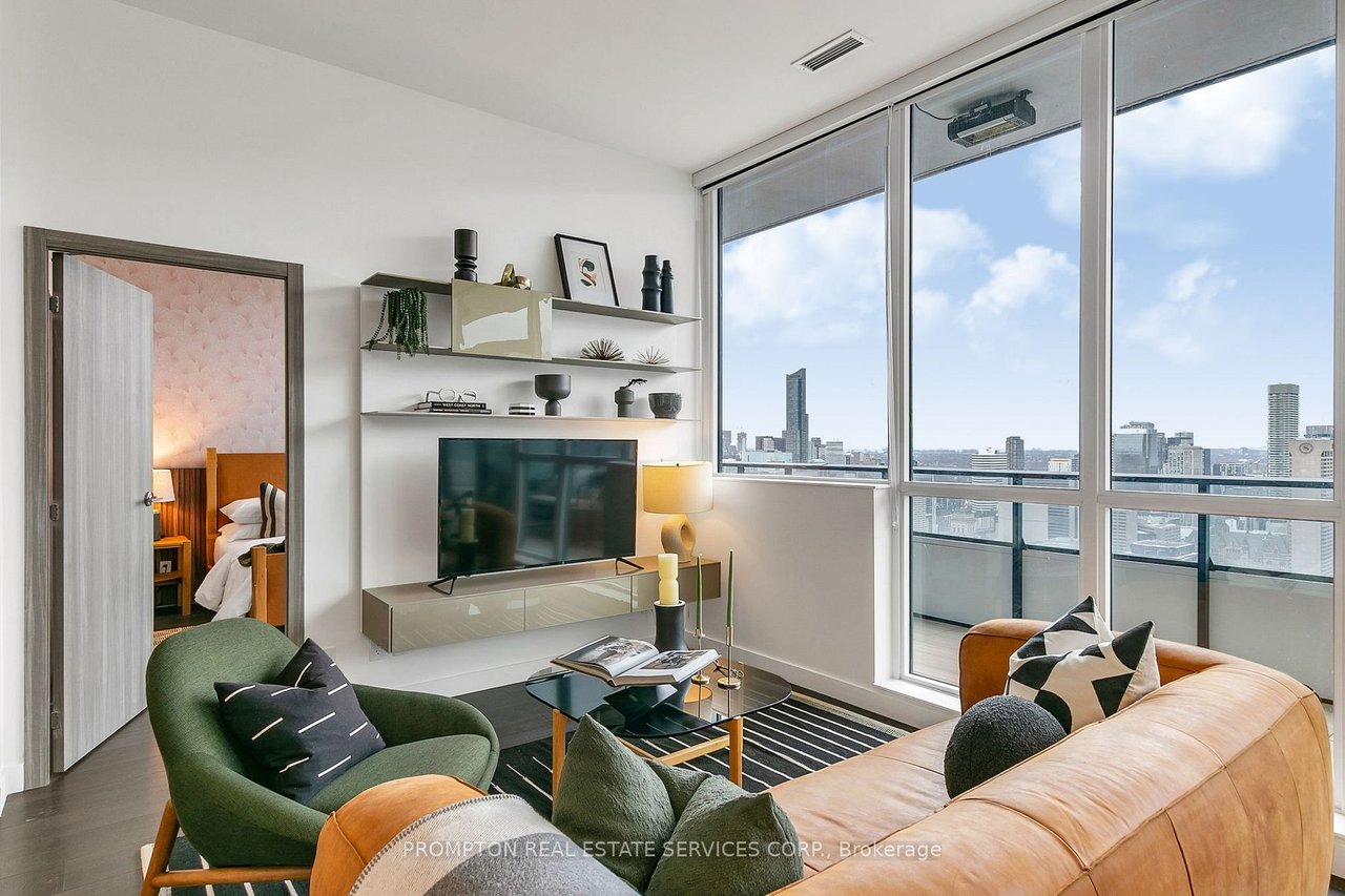 LUXURY PENTHOUSE ON WIDMER