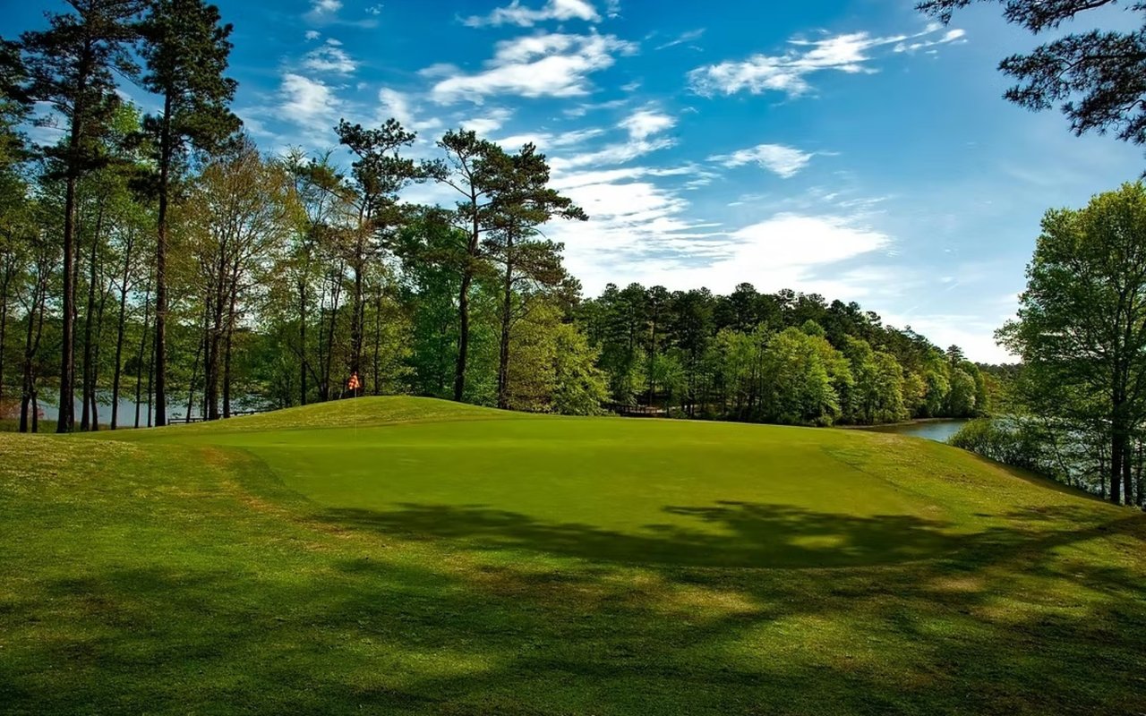 A Golfer's Paradise: Exploring the Top Ten Golf Courses in South Carolina