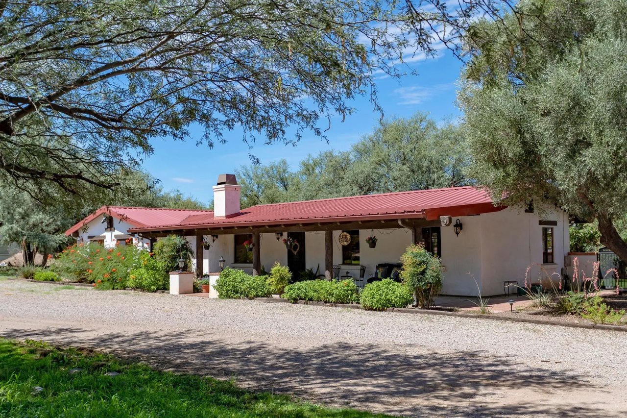 3155 W Elephant Head Rd