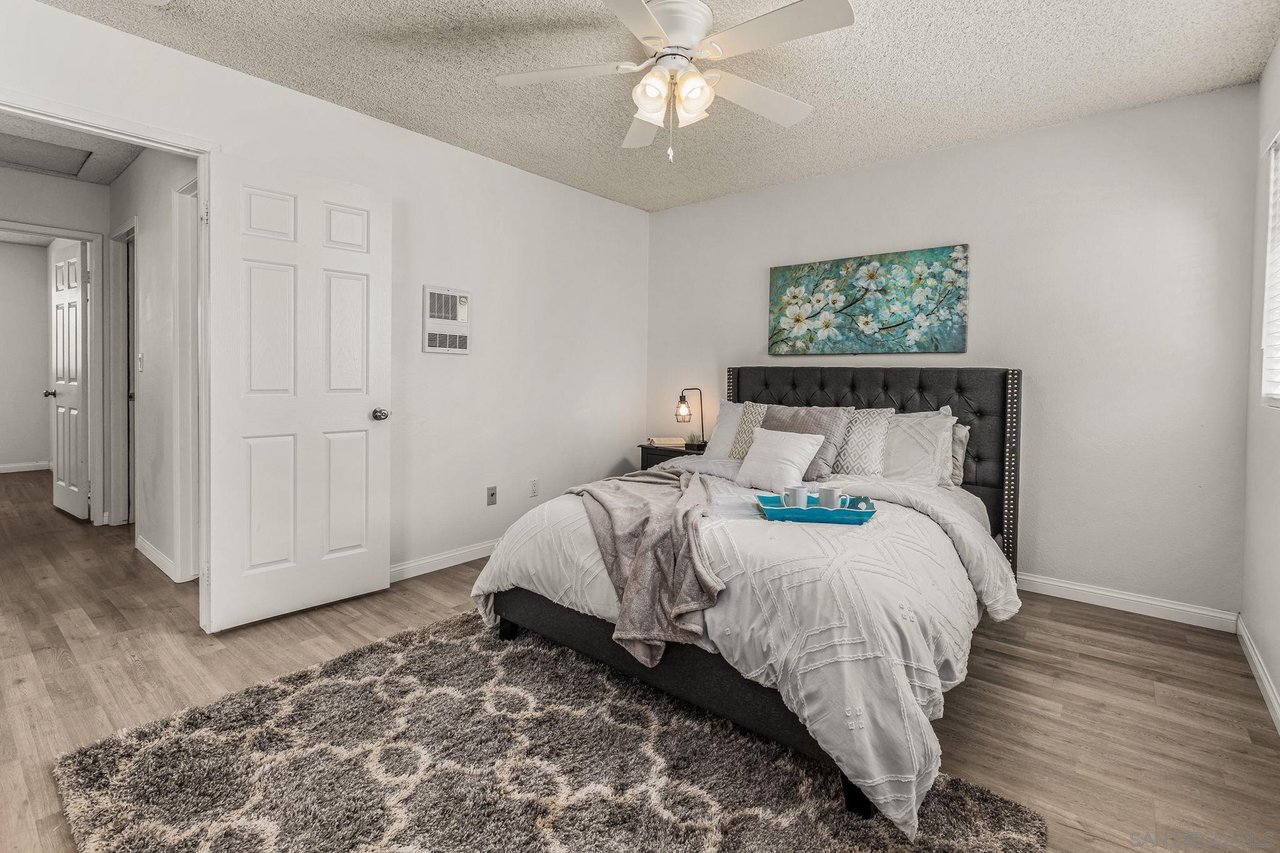 7779 Camino Glorita San Diego, CA 92122