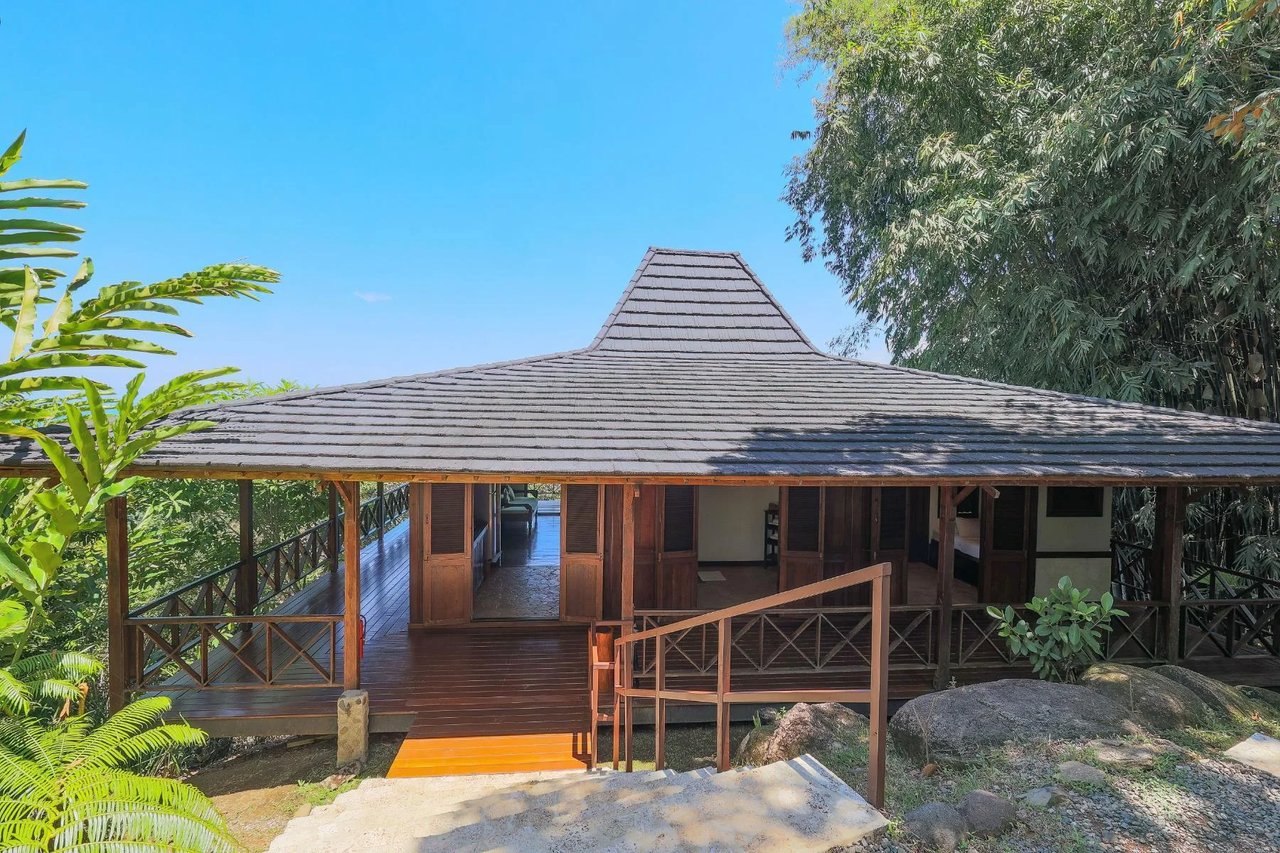 Ocean View Retreat Estate, Dominical, Puntarenas