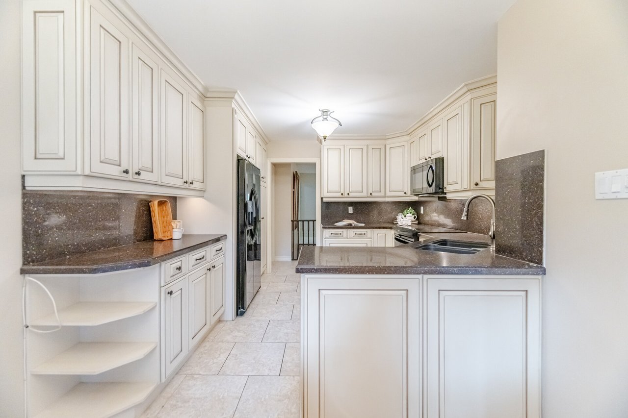 12-2140 Turnberry Rd