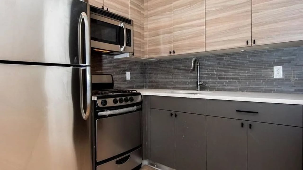 1319 Bedford Ave 5