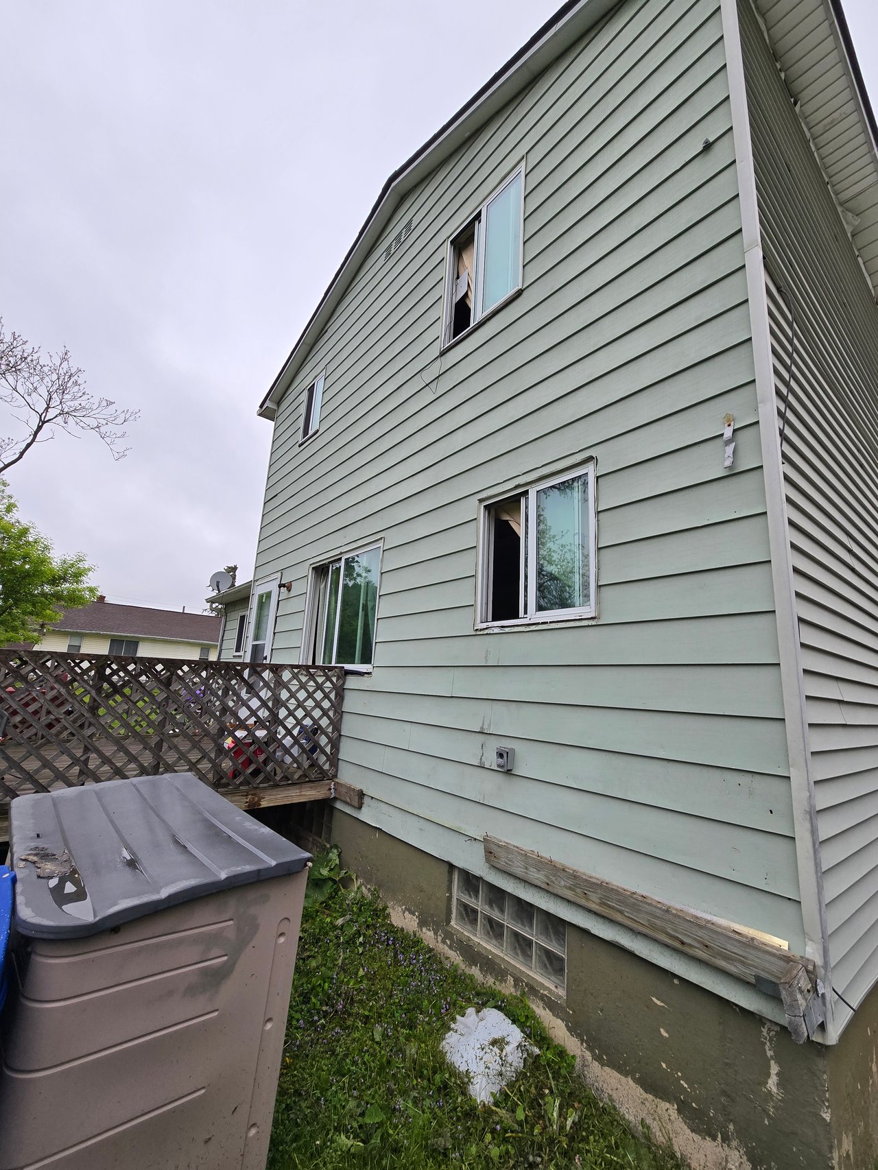 240 S Shirley Ave
