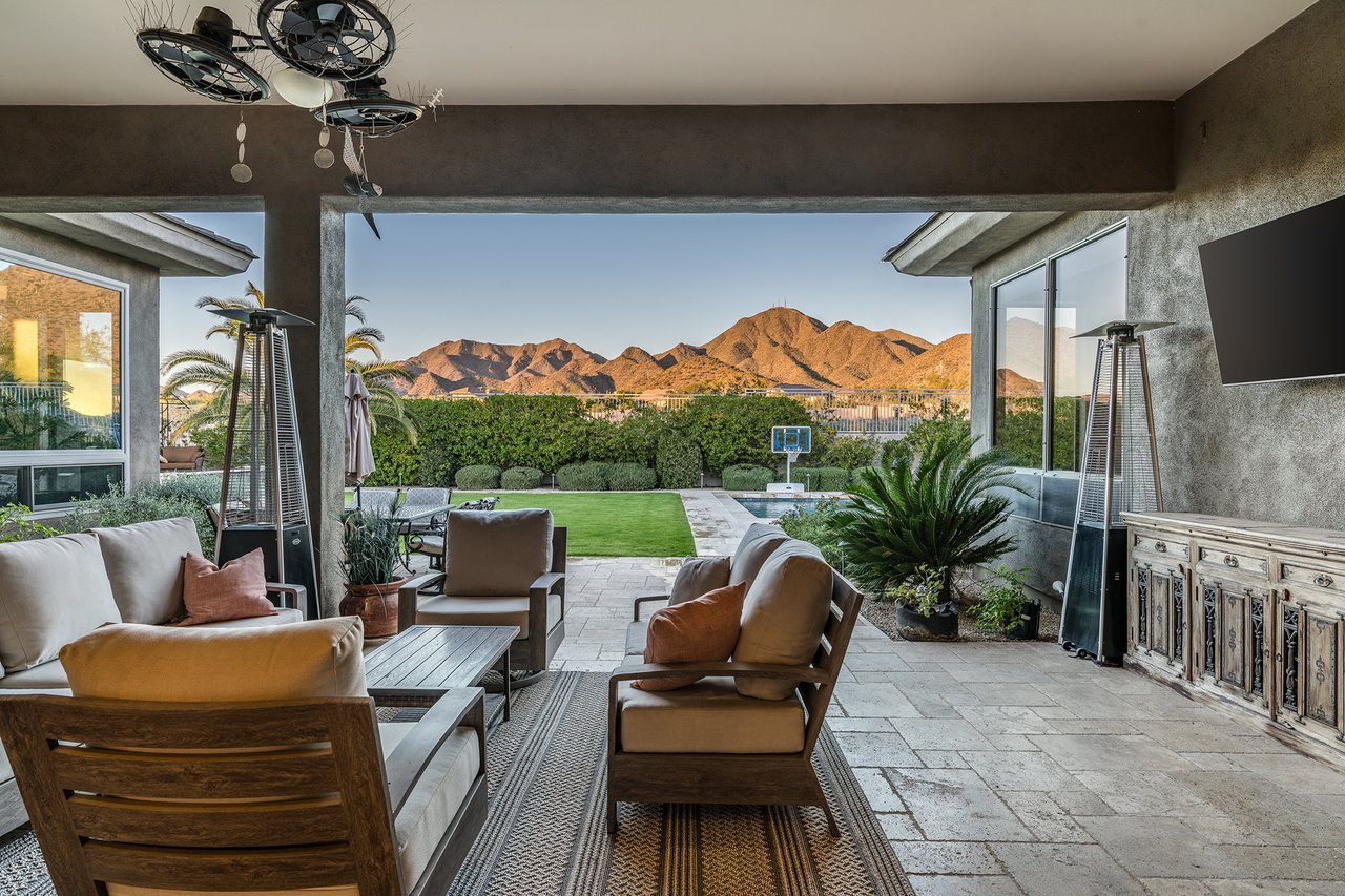 11368 E WINCHCOMB Drive