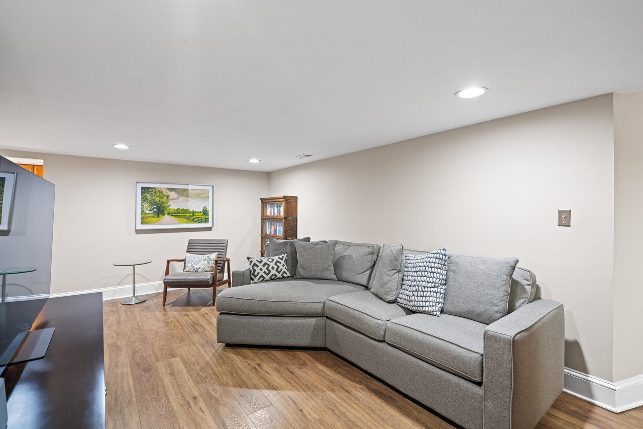 1726 17th St NW, Unit B1