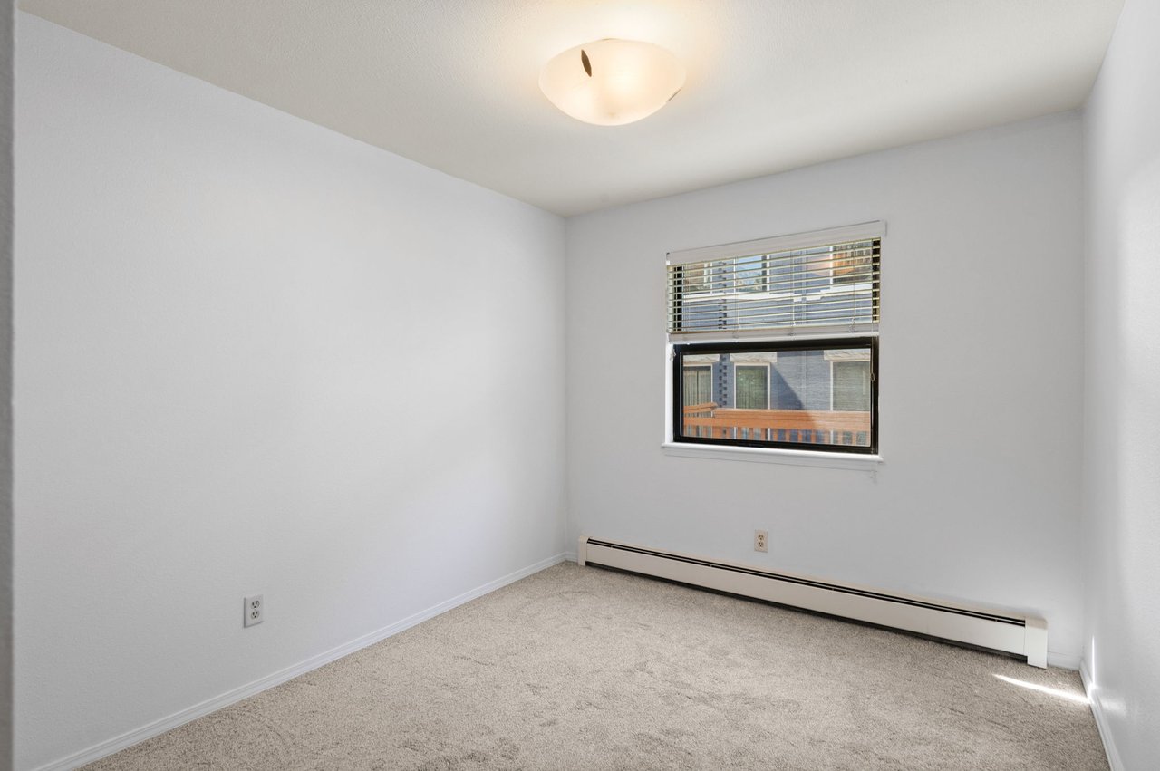3025 Broadway Street Unit: 2