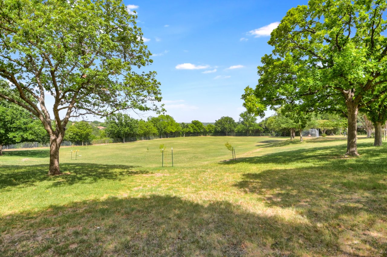 Golf Course Grandeur - 9112 Balcones Club Drive